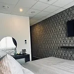 Hotel Firstclass Event & *