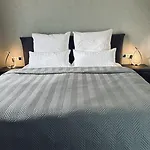 Hotel Firstclass Event & *