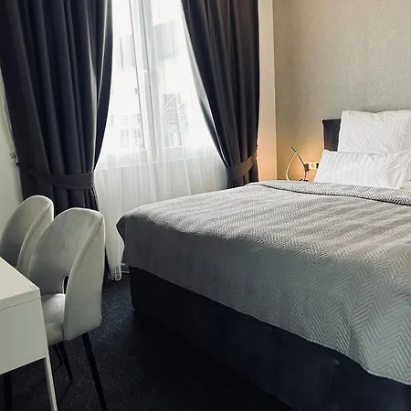 Firstclass Event & *