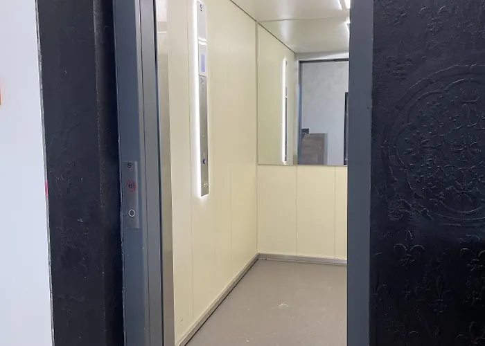 Отель Firstclass Event & Фюрт